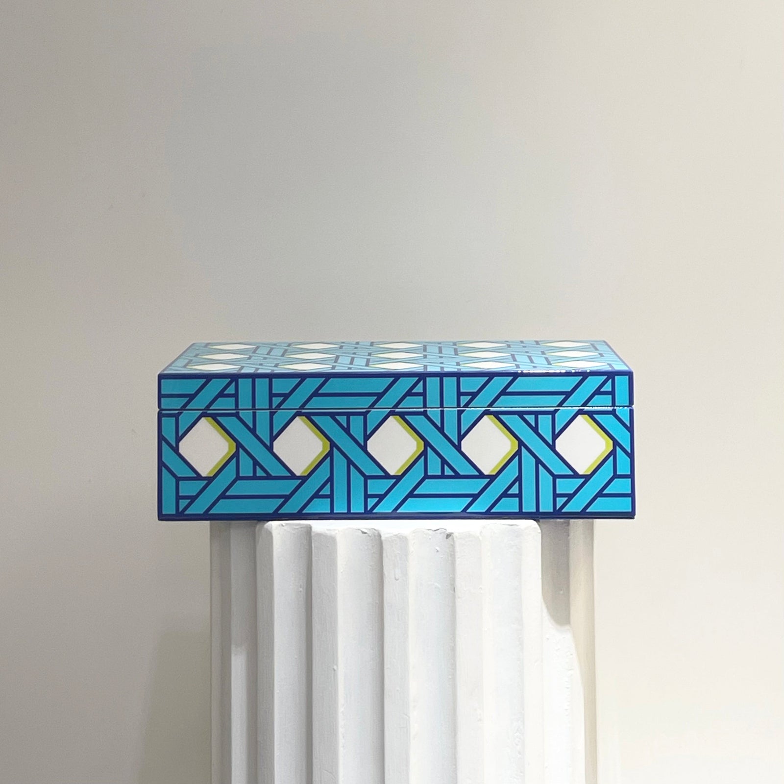 Caja Lacada Basketweave Mediana. Jonathan Adler