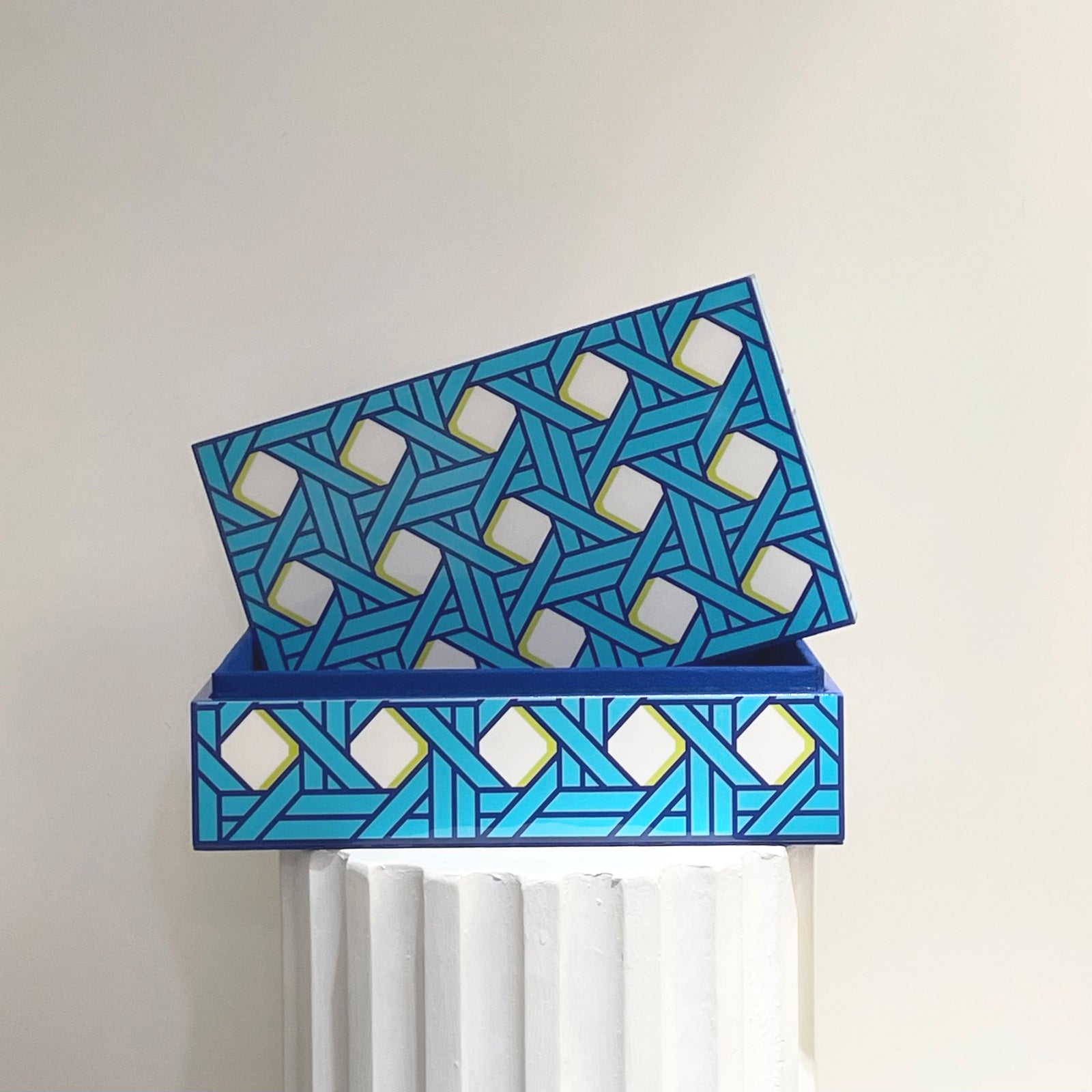 Caja Lacada Basketweave Mediana. Jonathan Adler